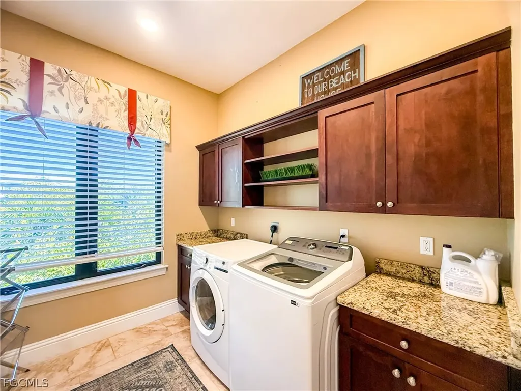 660 Gulf Lane Upper Captiva FL 33924