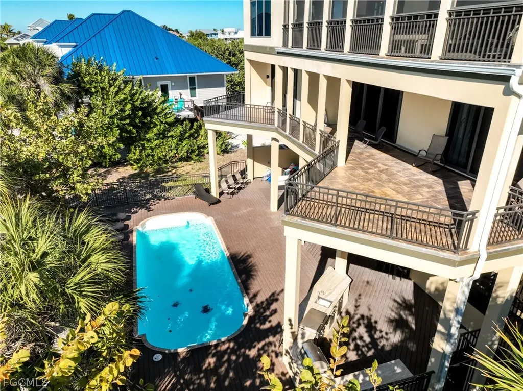 660 Gulf Lane Upper Captiva FL 33924