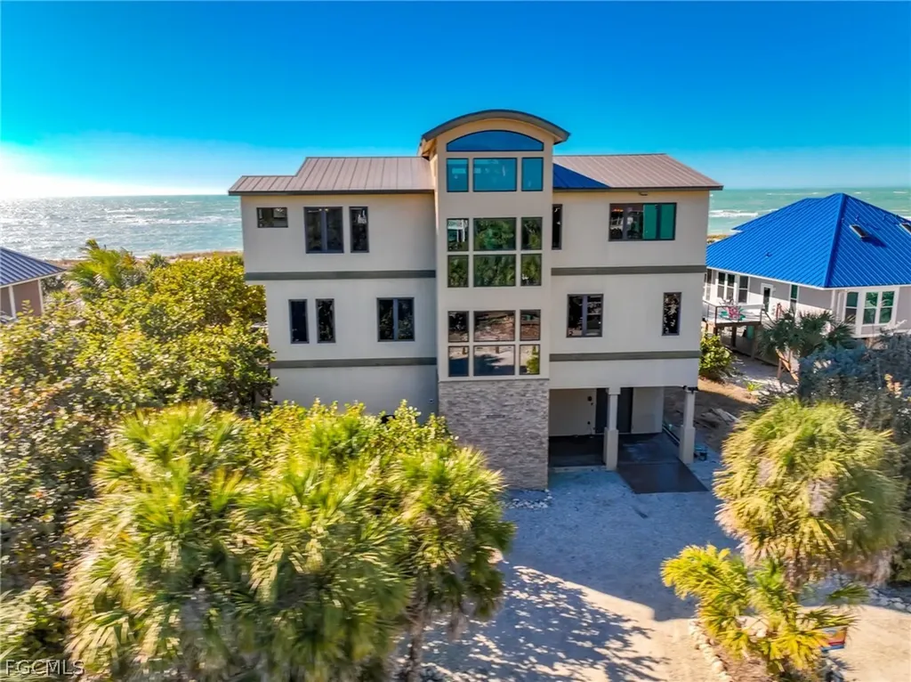 660 Gulf Lane Upper Captiva FL 33924