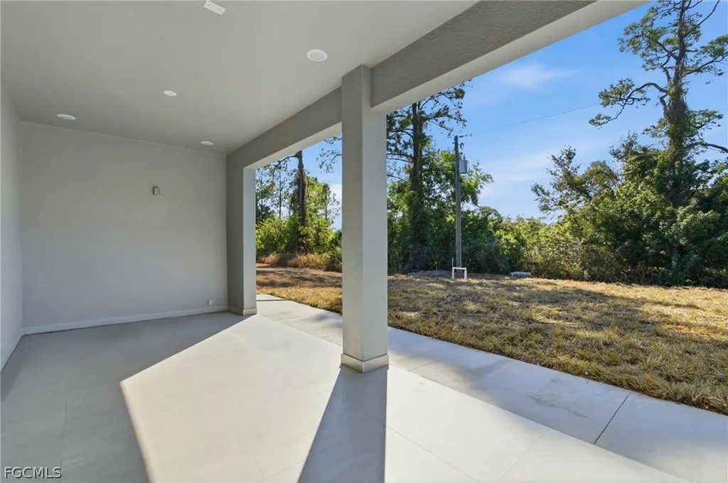 4903 Lee Circle N Lehigh Acres FL 33971