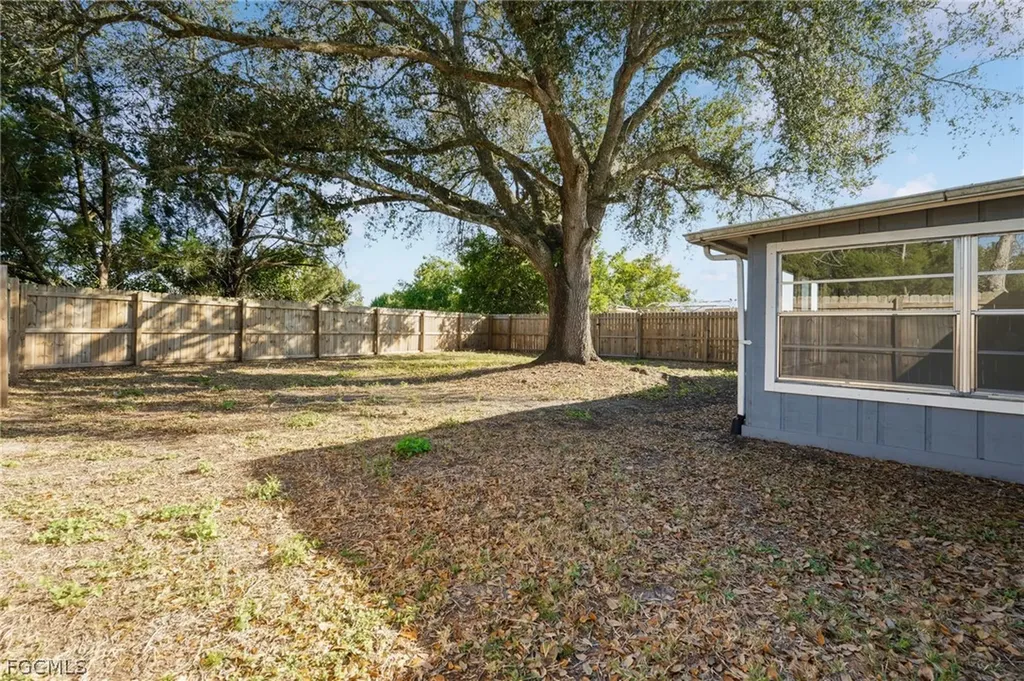 100 Contee Drive Lehigh Acres FL 33936