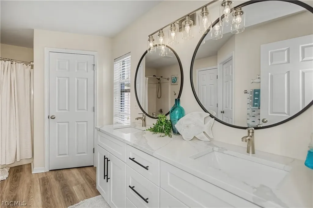 1814 SW 22nd Terrace Cape Coral FL 33991