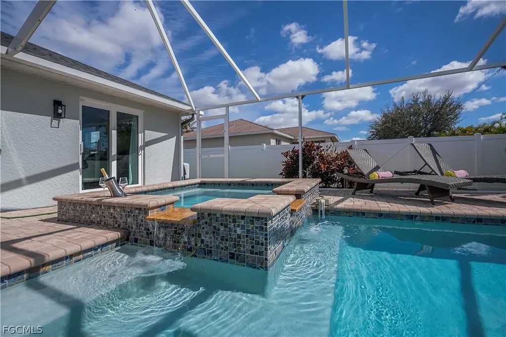 1814 SW 22nd Terrace Cape Coral FL 33991