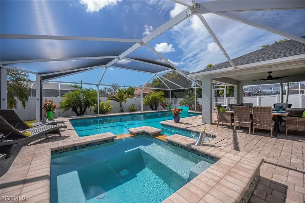 1814 SW 22nd Terrace Cape Coral FL 33991