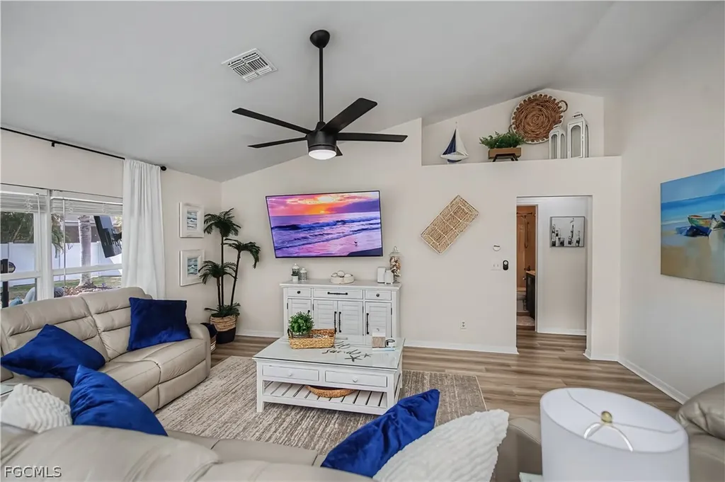 1814 SW 22nd Terrace Cape Coral FL 33991