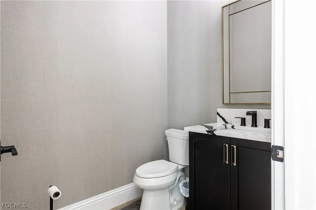 3337 Chestnut Grove Drive Alva FL 33920