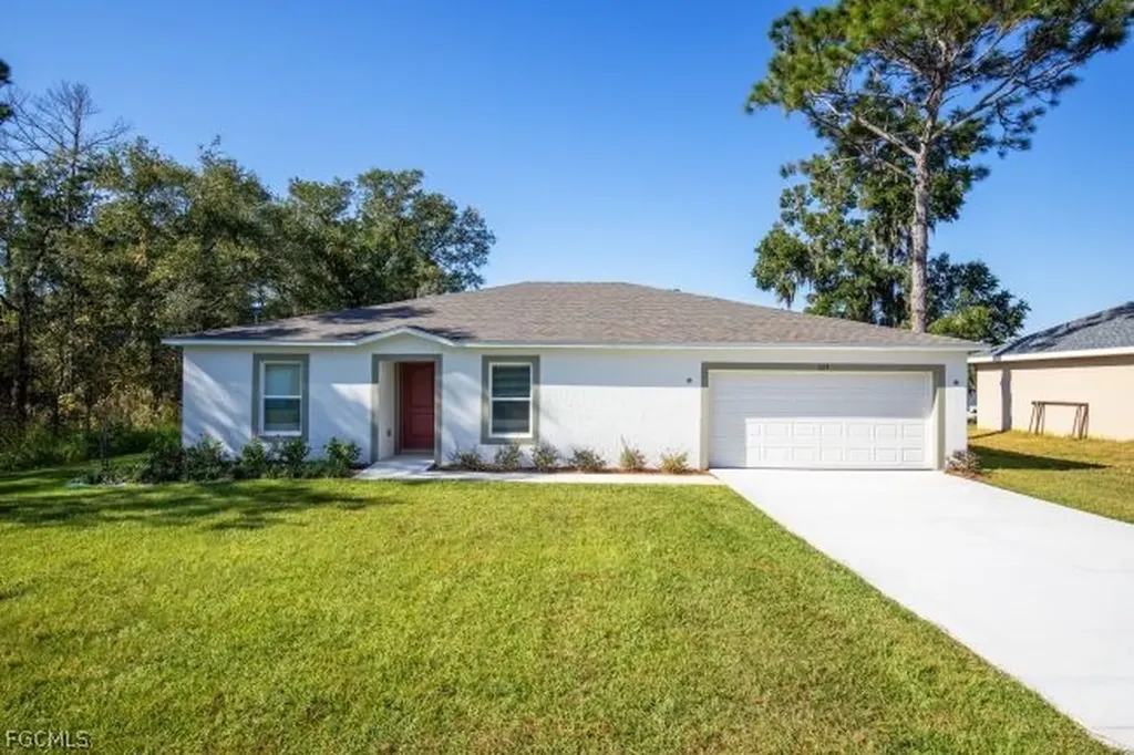 3008 38th Street SW Lehigh Acres FL 33976