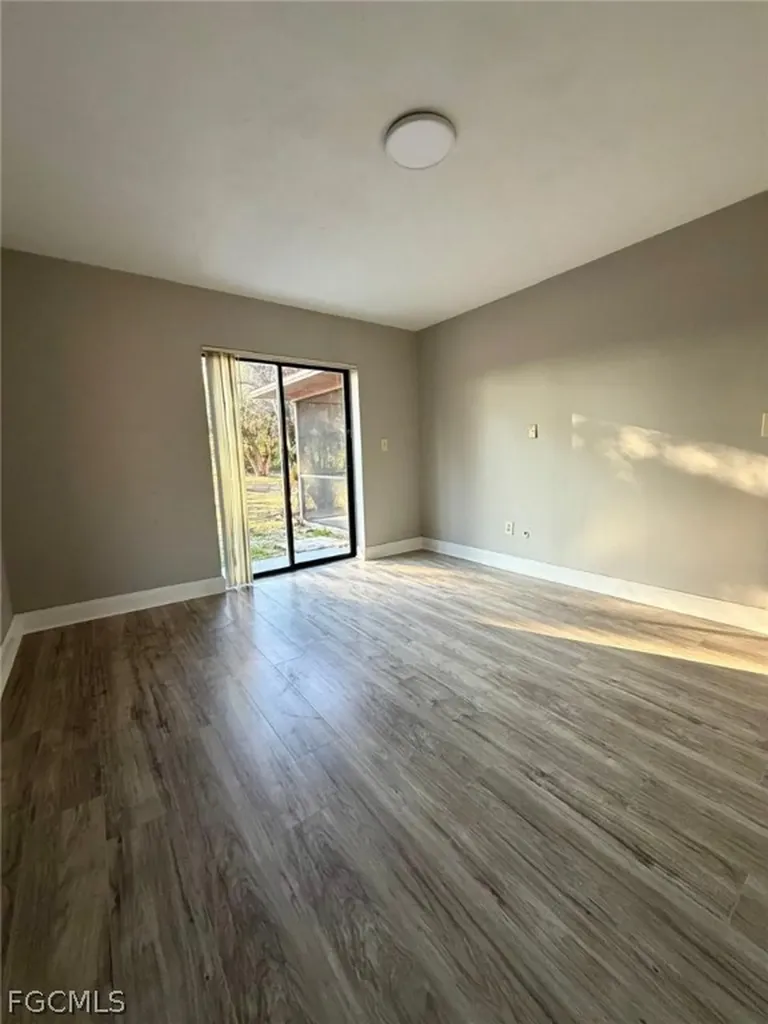 409 Mcarthur Avenue Lehigh Acres FL 33936