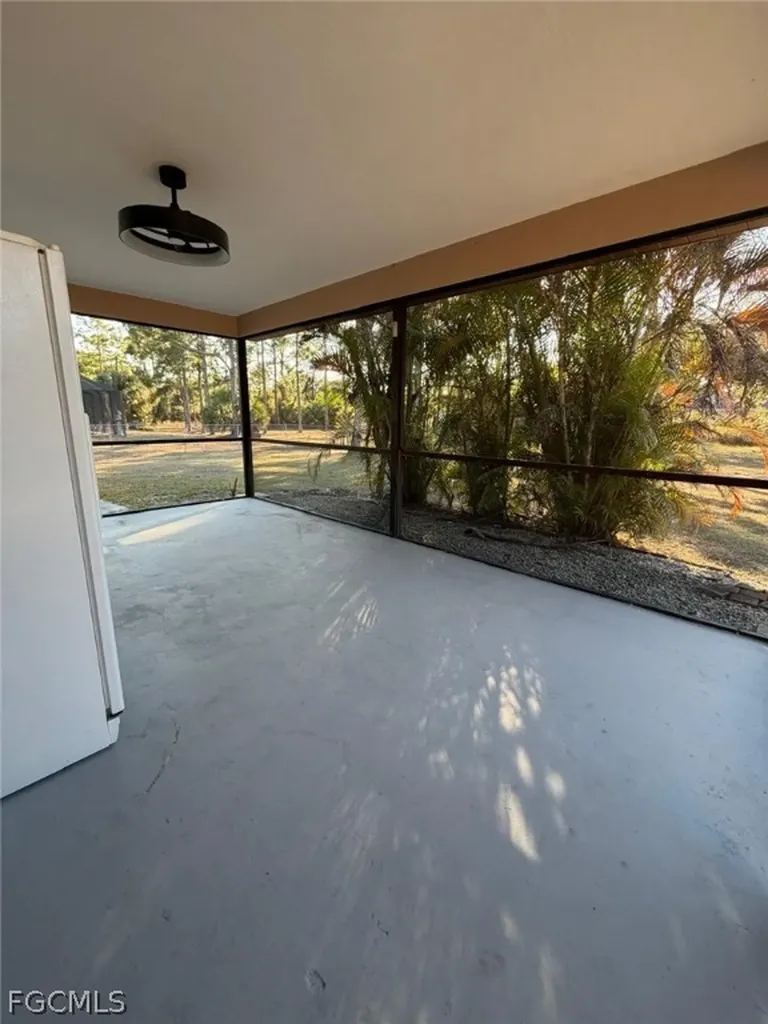409 Mcarthur Avenue Lehigh Acres FL 33936
