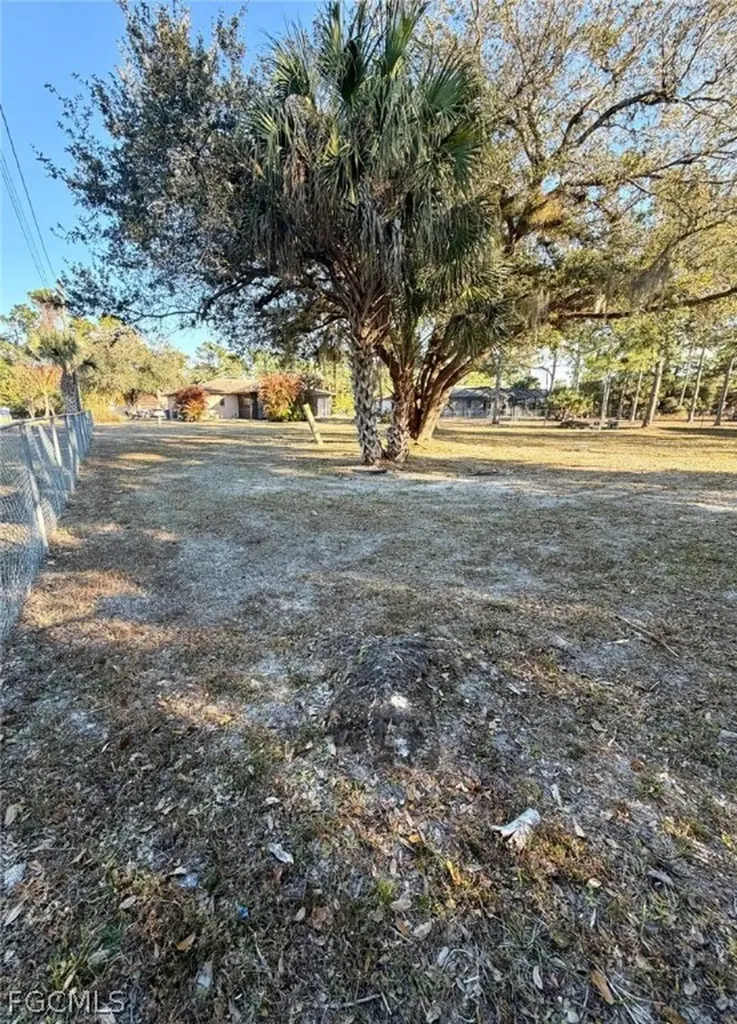 409 Mcarthur Avenue Lehigh Acres FL 33936