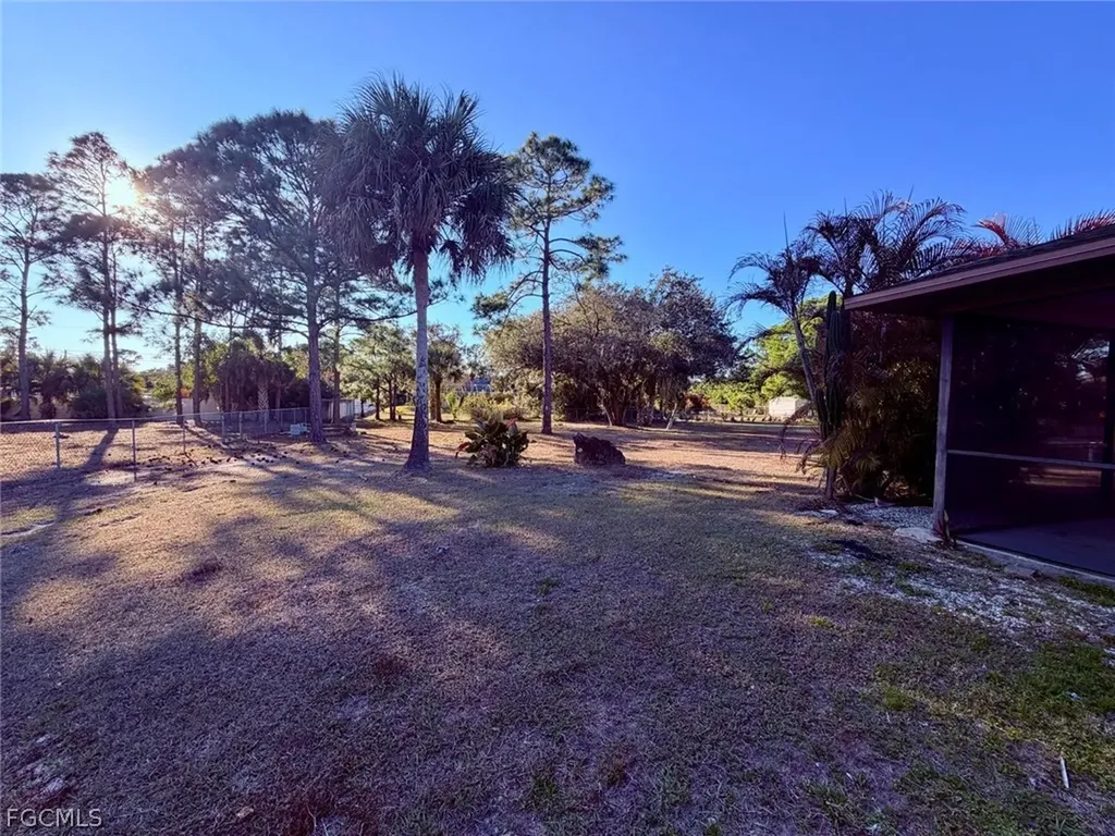 409 Mcarthur Avenue Lehigh Acres FL 33936