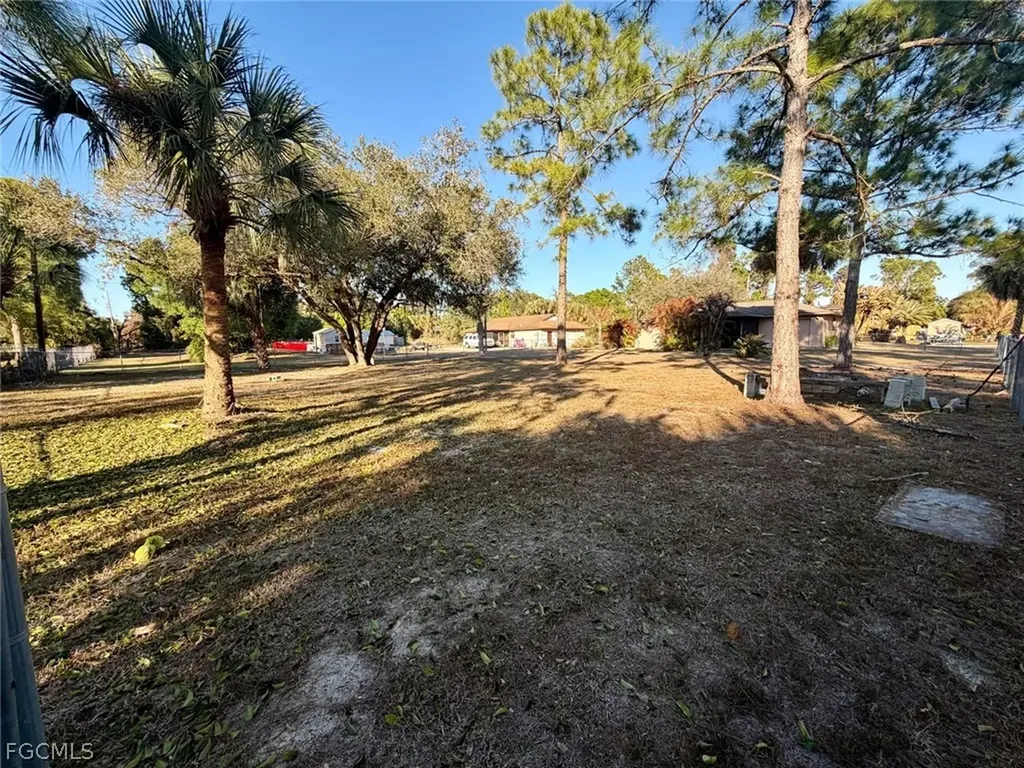 409 Mcarthur Avenue Lehigh Acres FL 33936