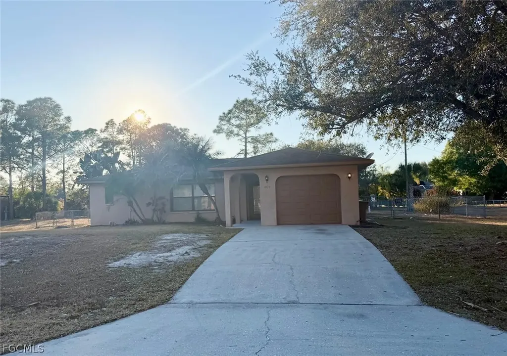 409 Mcarthur Avenue Lehigh Acres FL 33936