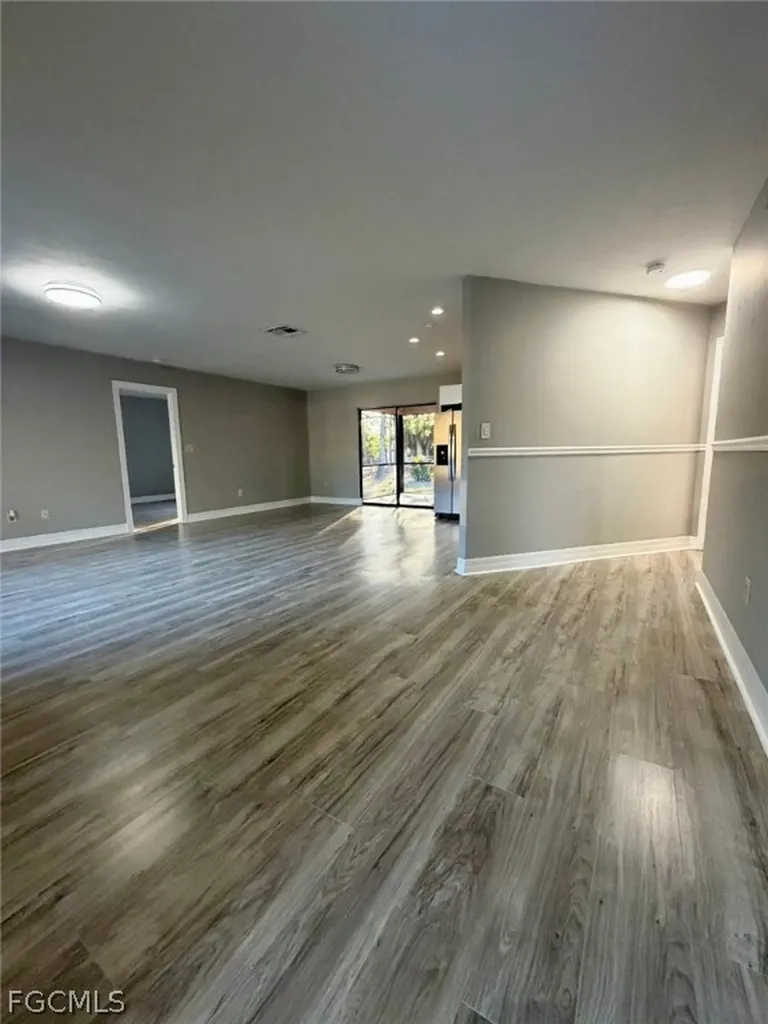 409 Mcarthur Avenue Lehigh Acres FL 33936