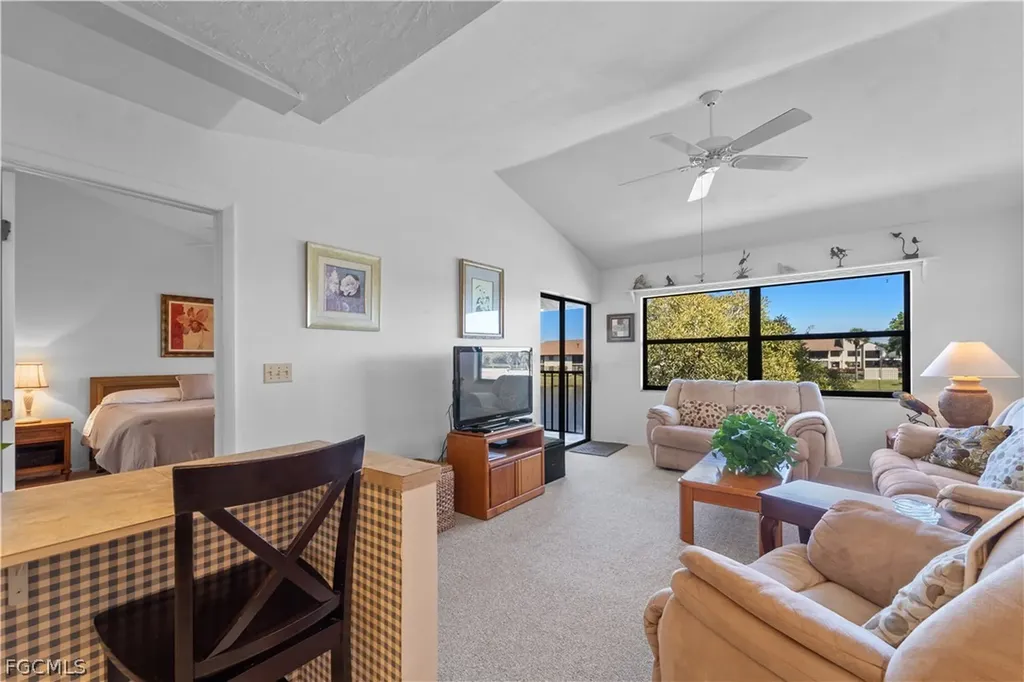 8625 Charter Club Circle Fort Myers FL 33919