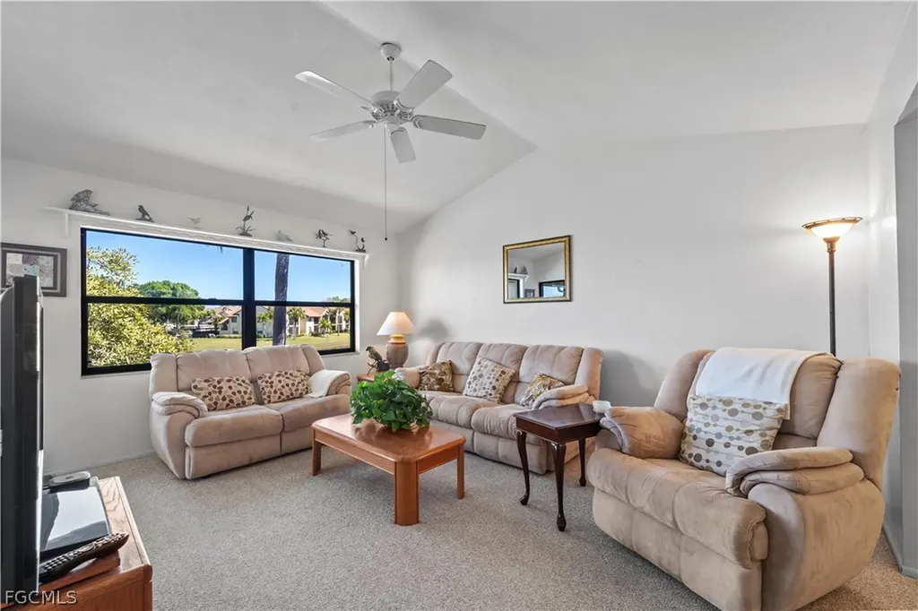 8625 Charter Club Circle Fort Myers FL 33919