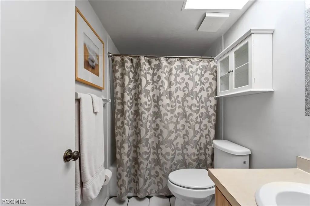 8625 Charter Club Circle Fort Myers FL 33919