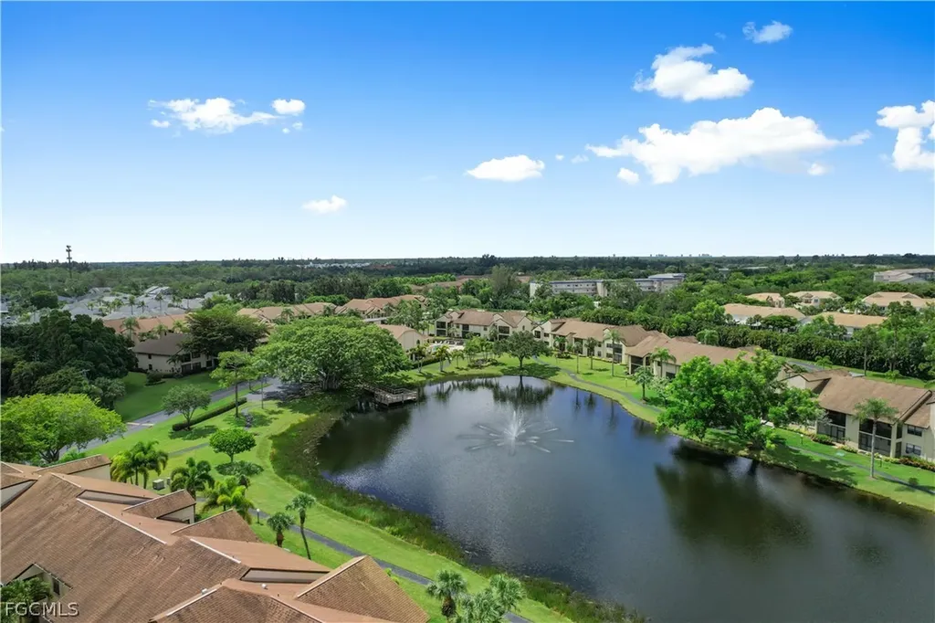 8625 Charter Club Circle Fort Myers FL 33919