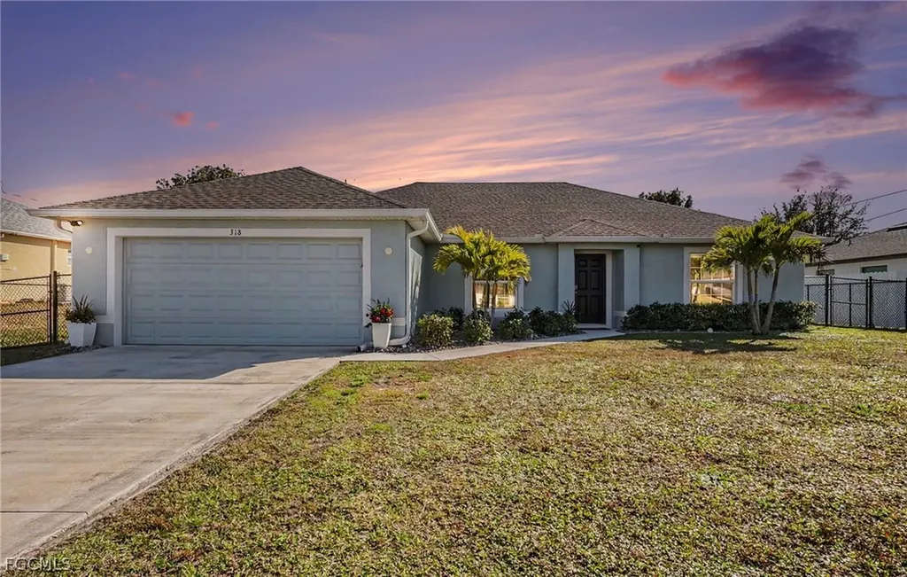 318 NW 4th Street Cape Coral FL 33993