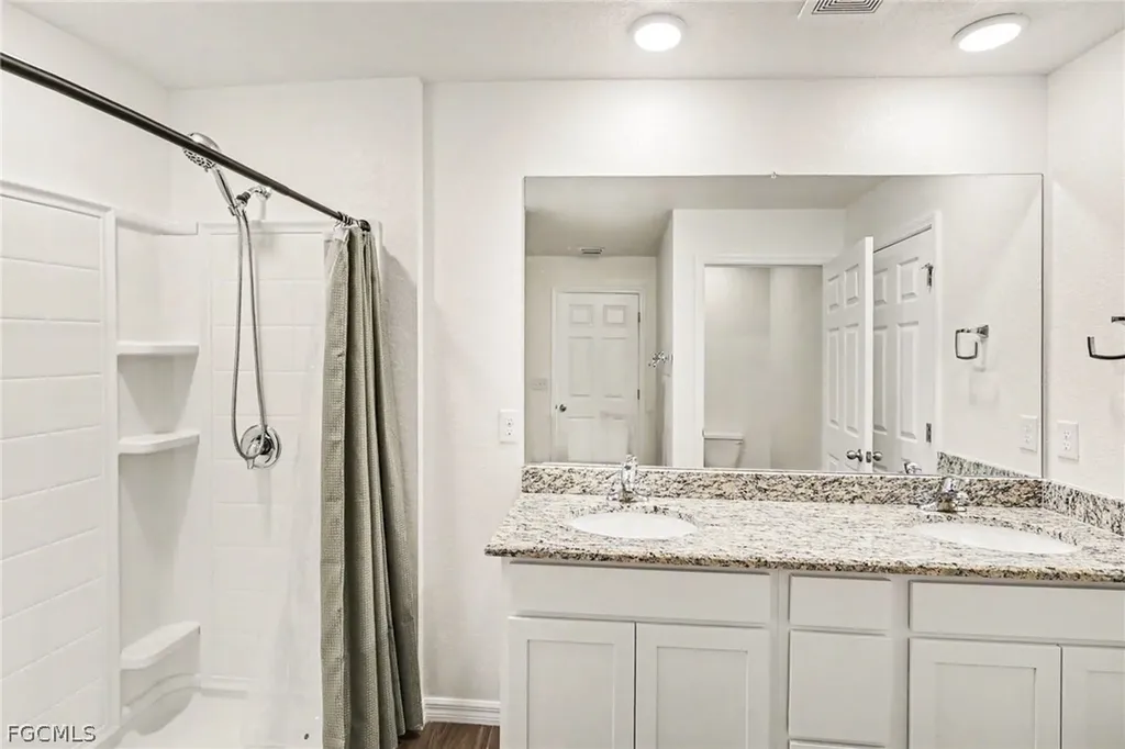 318 NW 4th Street Cape Coral FL 33993
