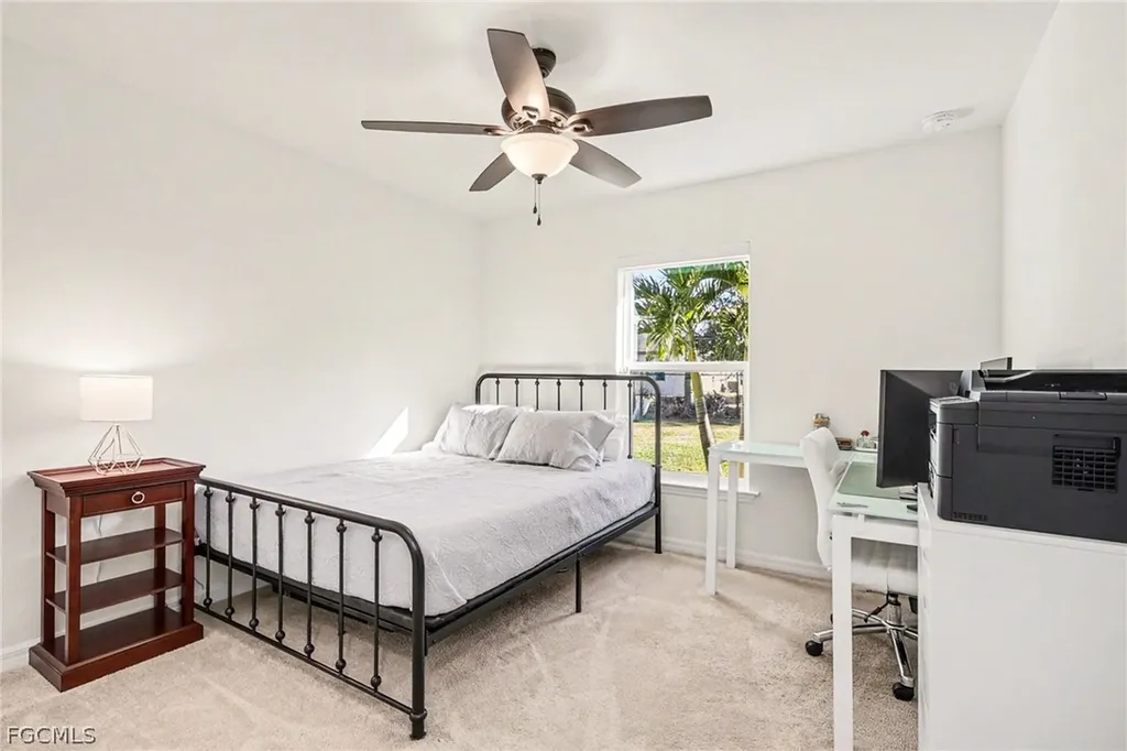 318 NW 4th Street Cape Coral FL 33993