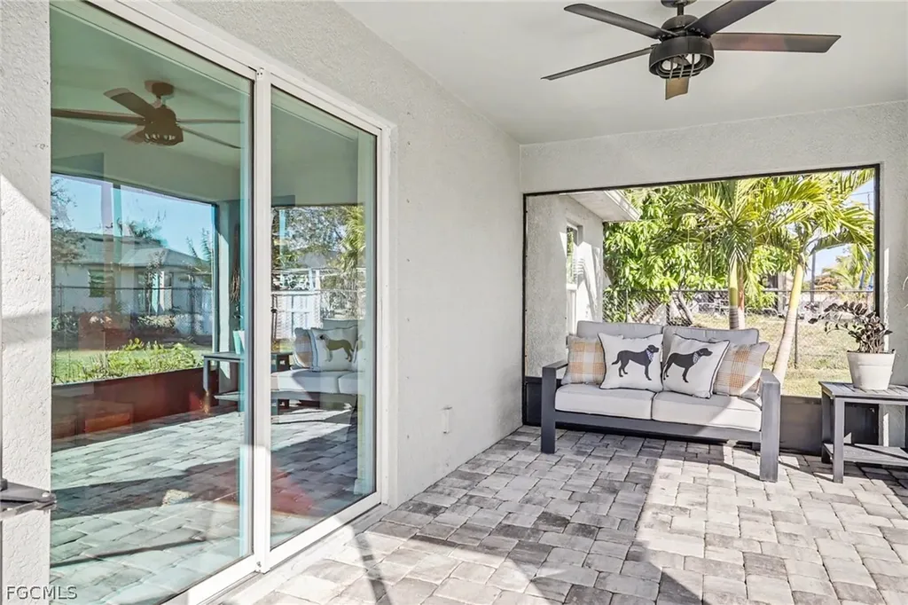 318 NW 4th Street Cape Coral FL 33993