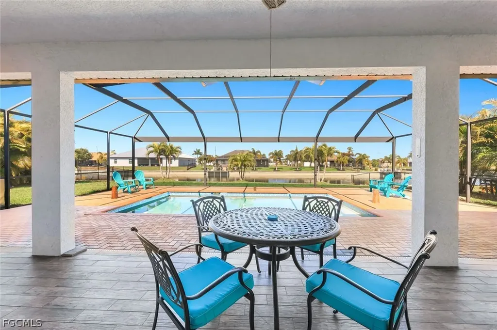 237 SW 21st Street Cape Coral FL 33991