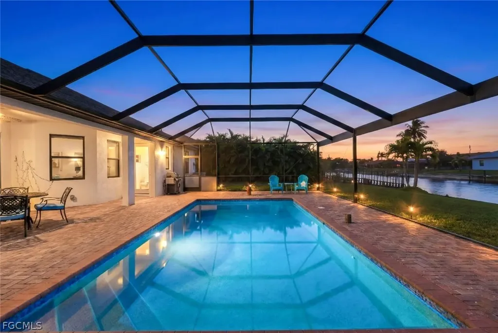 237 SW 21st Street Cape Coral FL 33991