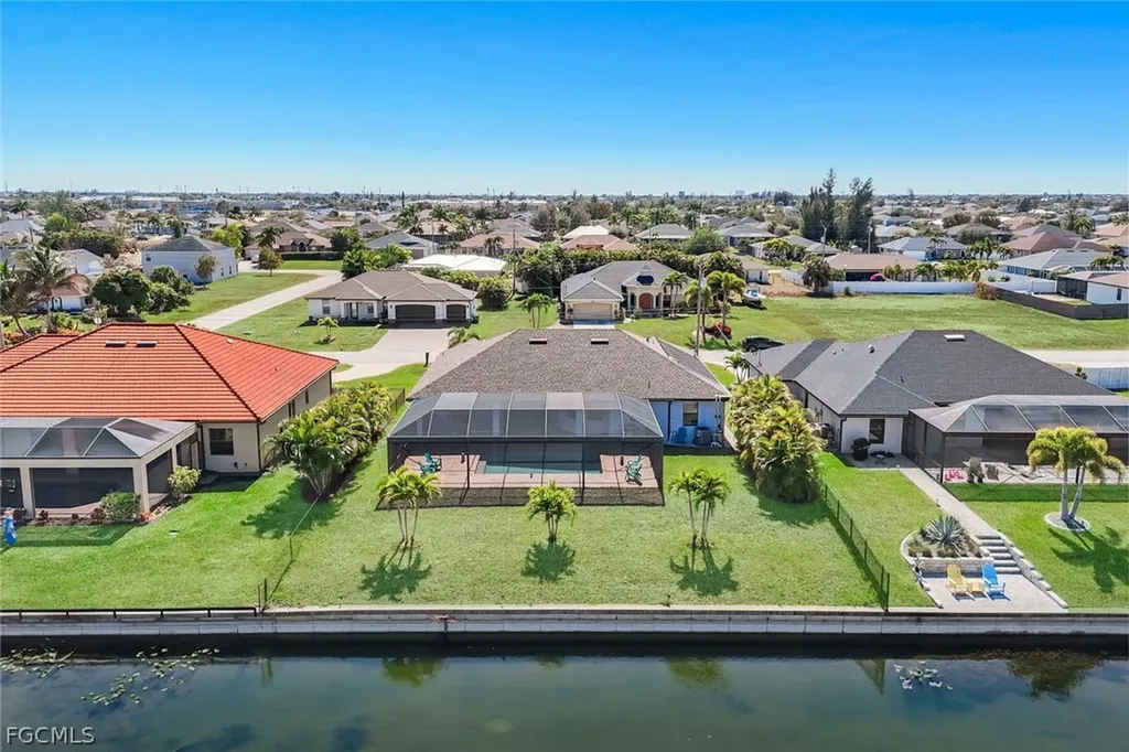 237 SW 21st Street Cape Coral FL 33991