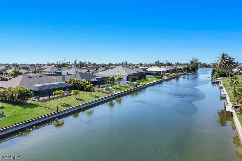 237 SW 21st Street Cape Coral FL 33991