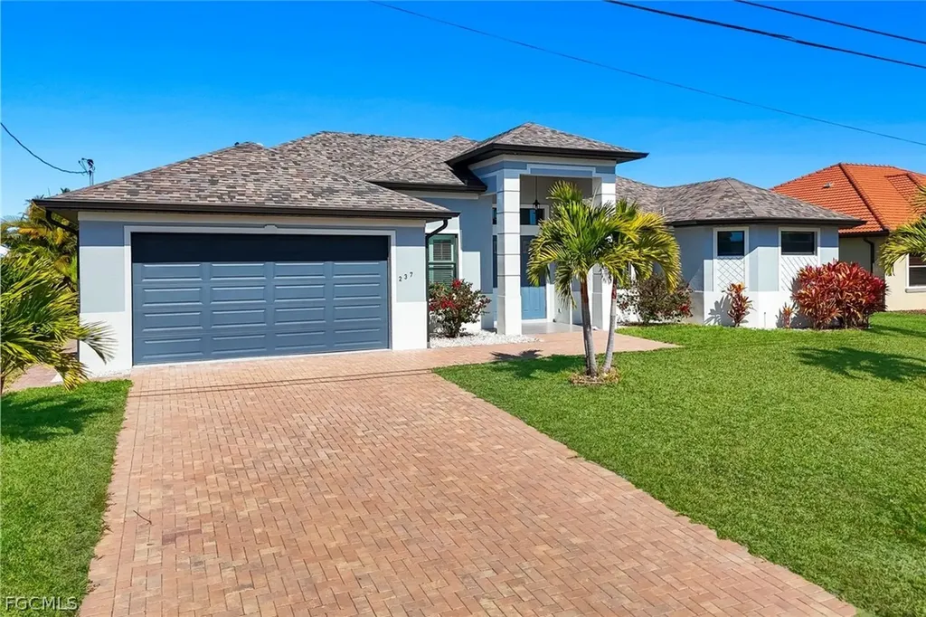 237 SW 21st Street Cape Coral FL 33991