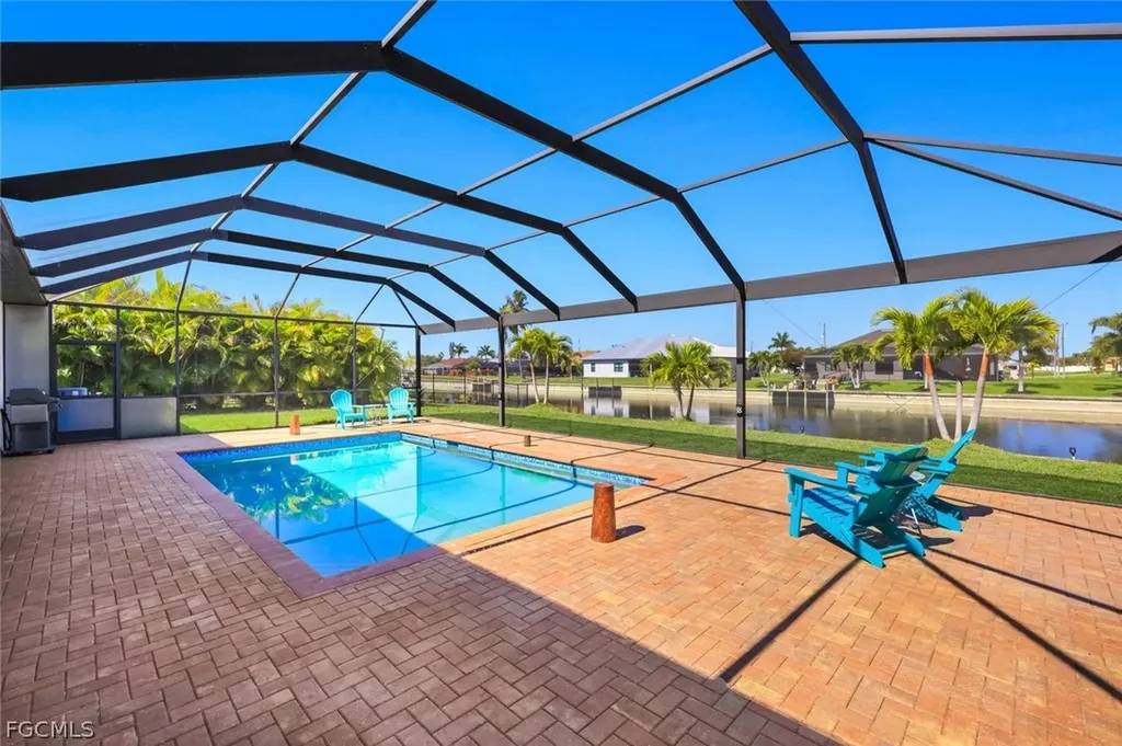 237 SW 21st Street Cape Coral FL 33991