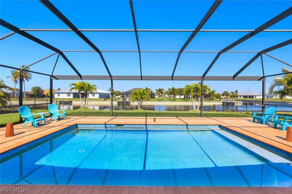 237 SW 21st Street Cape Coral FL 33991
