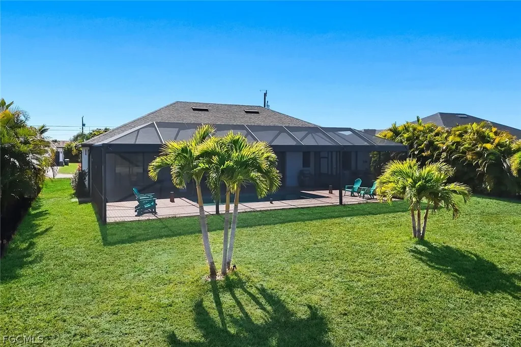 237 SW 21st Street Cape Coral FL 33991