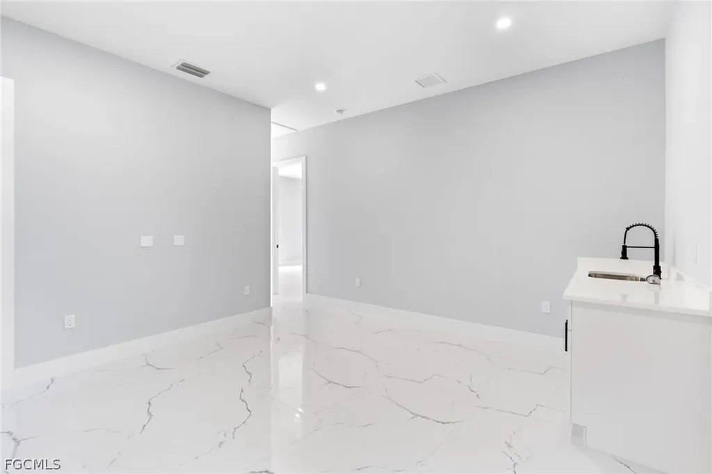 3501 E 10th Street Lehigh Acres FL 33972