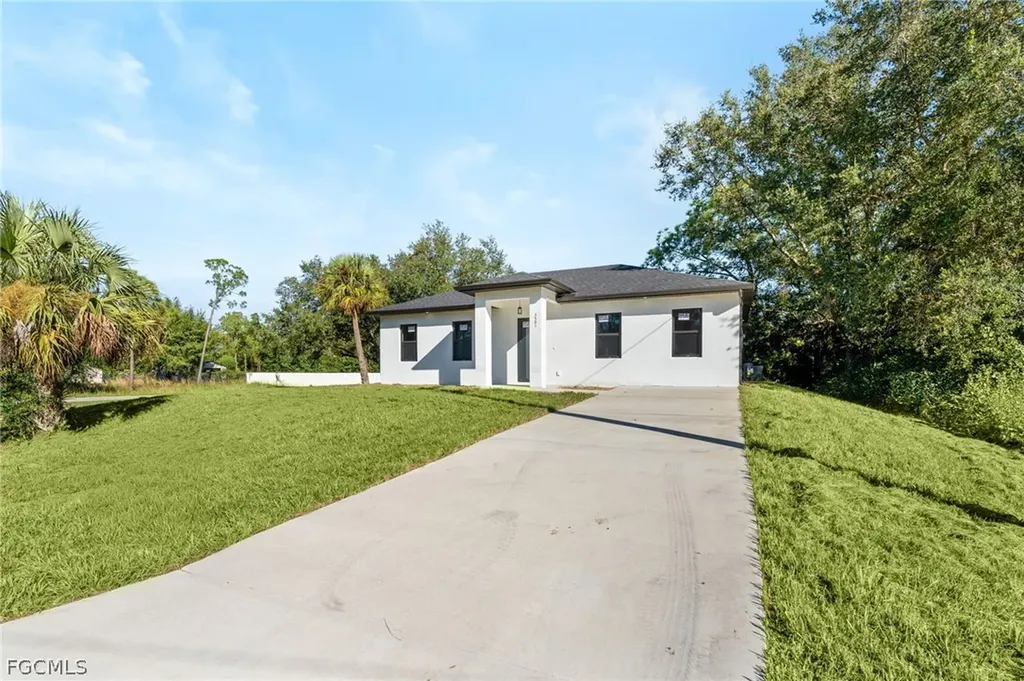 3501 E 10th Street Lehigh Acres FL 33972