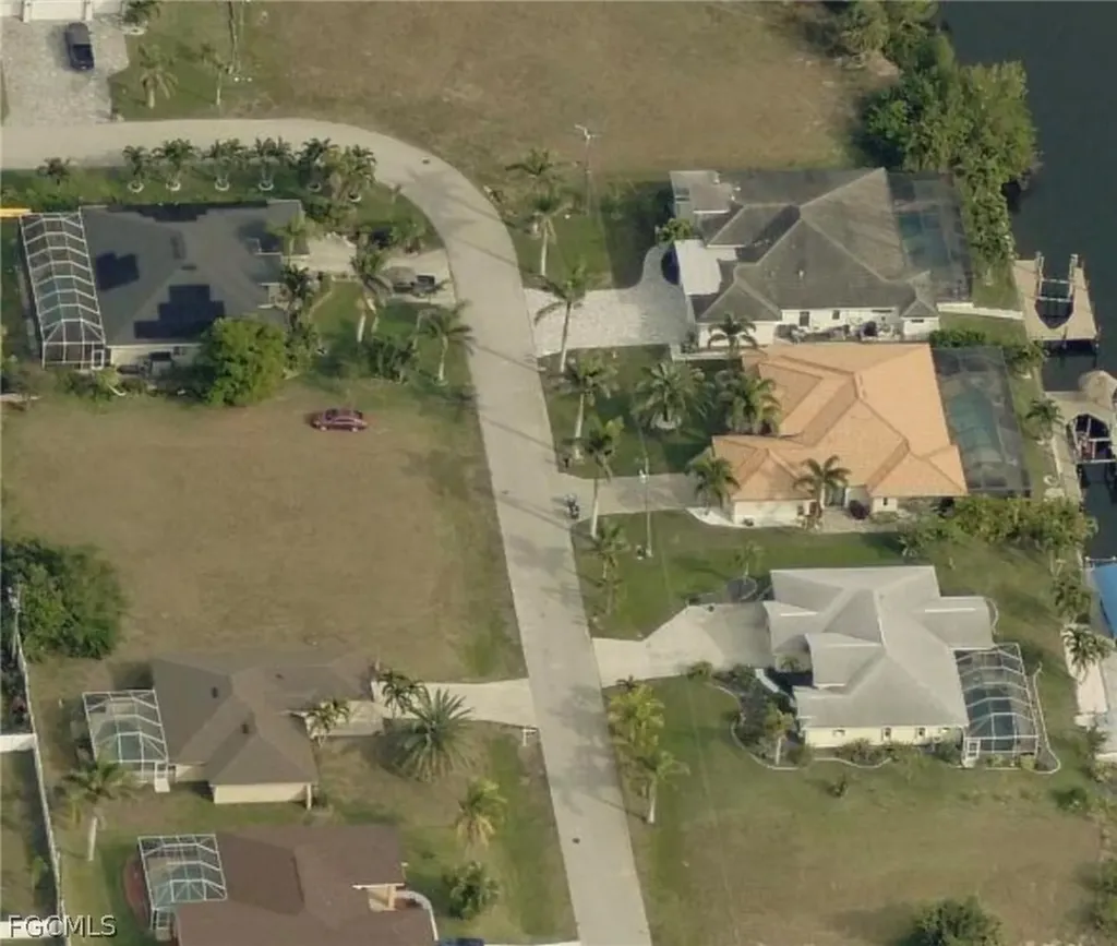 1729 SW 40th Terrace Cape Coral FL 33914