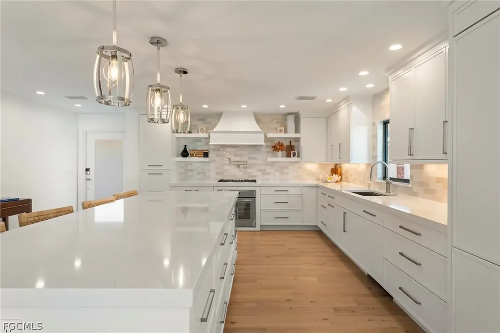 25 Beach Homes Captiva FL 33924