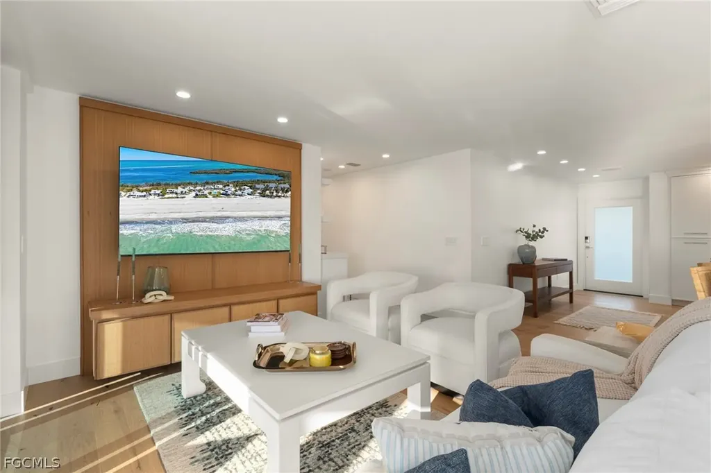 25 Beach Homes Captiva FL 33924