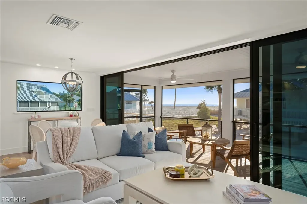 25 Beach Homes Captiva FL 33924