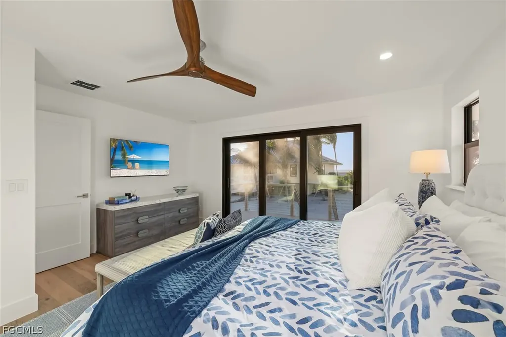 25 Beach Homes Captiva FL 33924