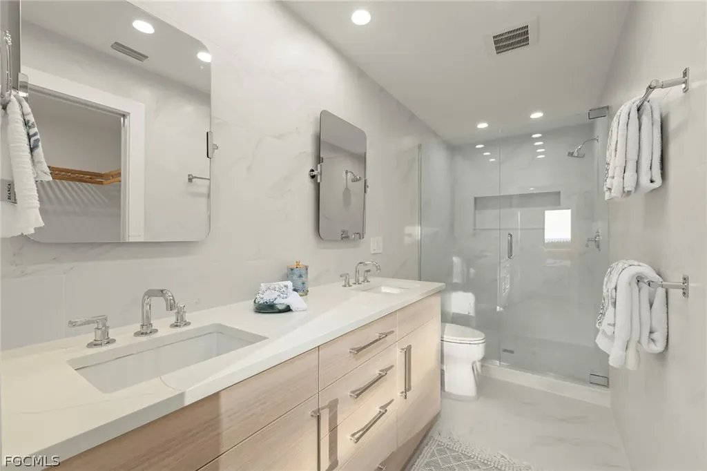 25 Beach Homes Captiva FL 33924