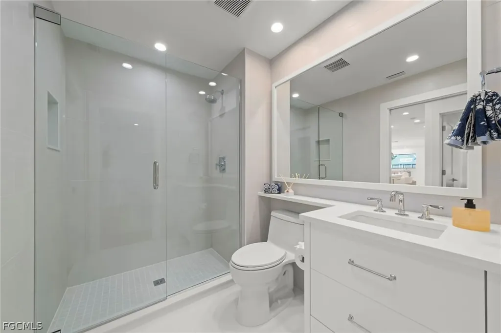 25 Beach Homes Captiva FL 33924