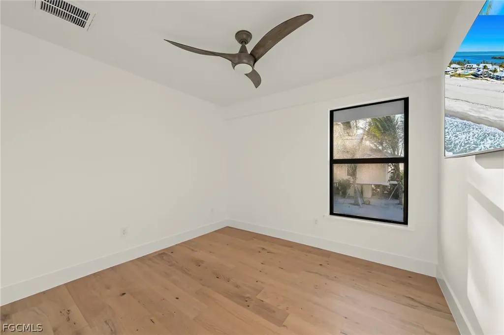 25 Beach Homes Captiva FL 33924