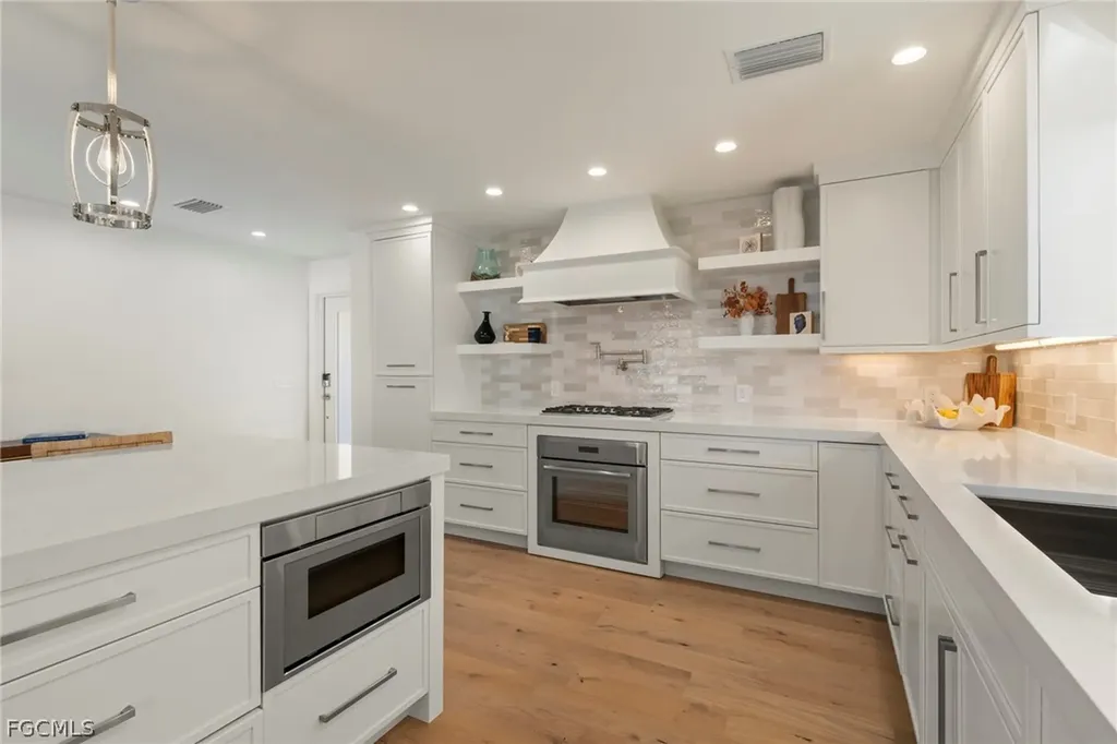 25 Beach Homes Captiva FL 33924