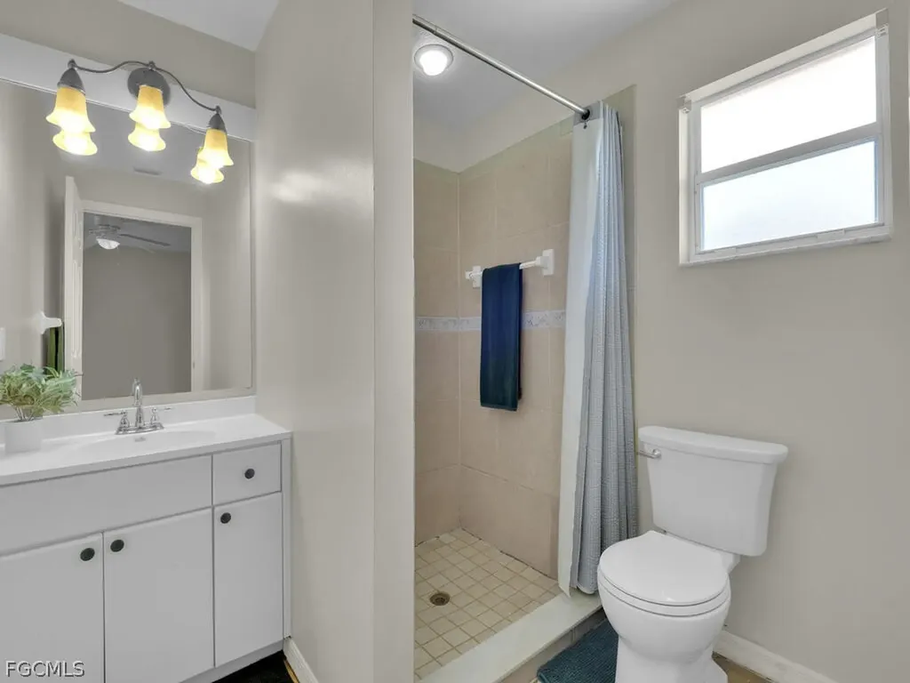 1208/1210 SE 24th Avenue Cape Coral FL 33990