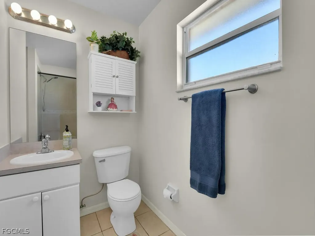 1208/1210 SE 24th Avenue Cape Coral FL 33990