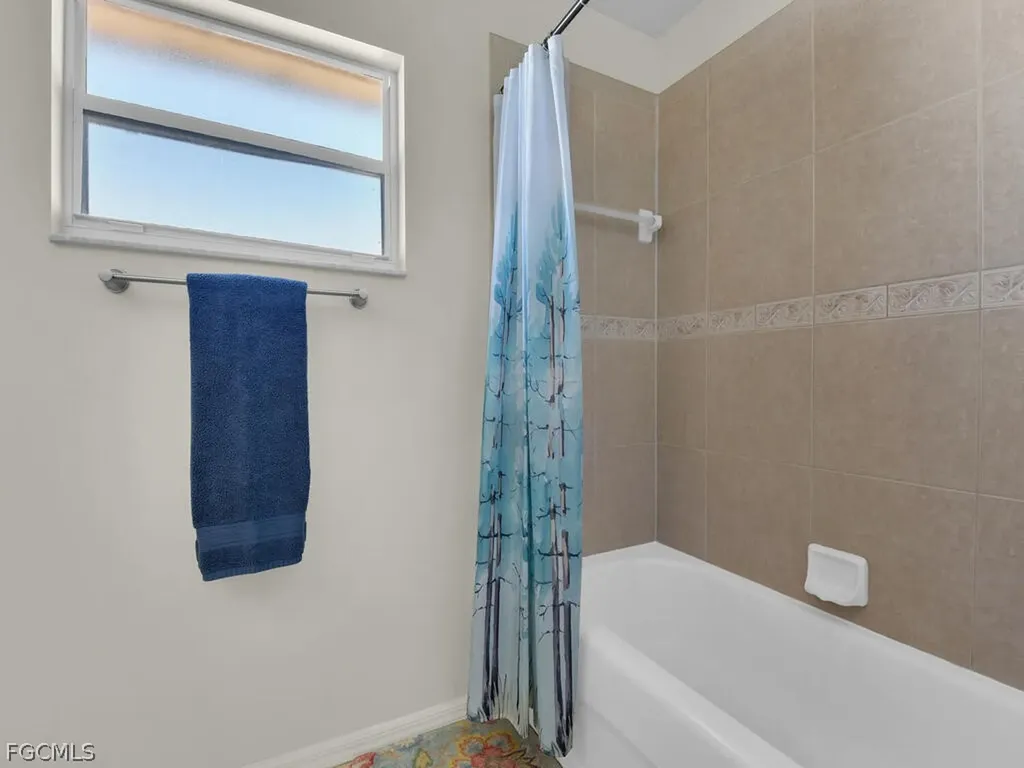 1208/1210 SE 24th Avenue Cape Coral FL 33990