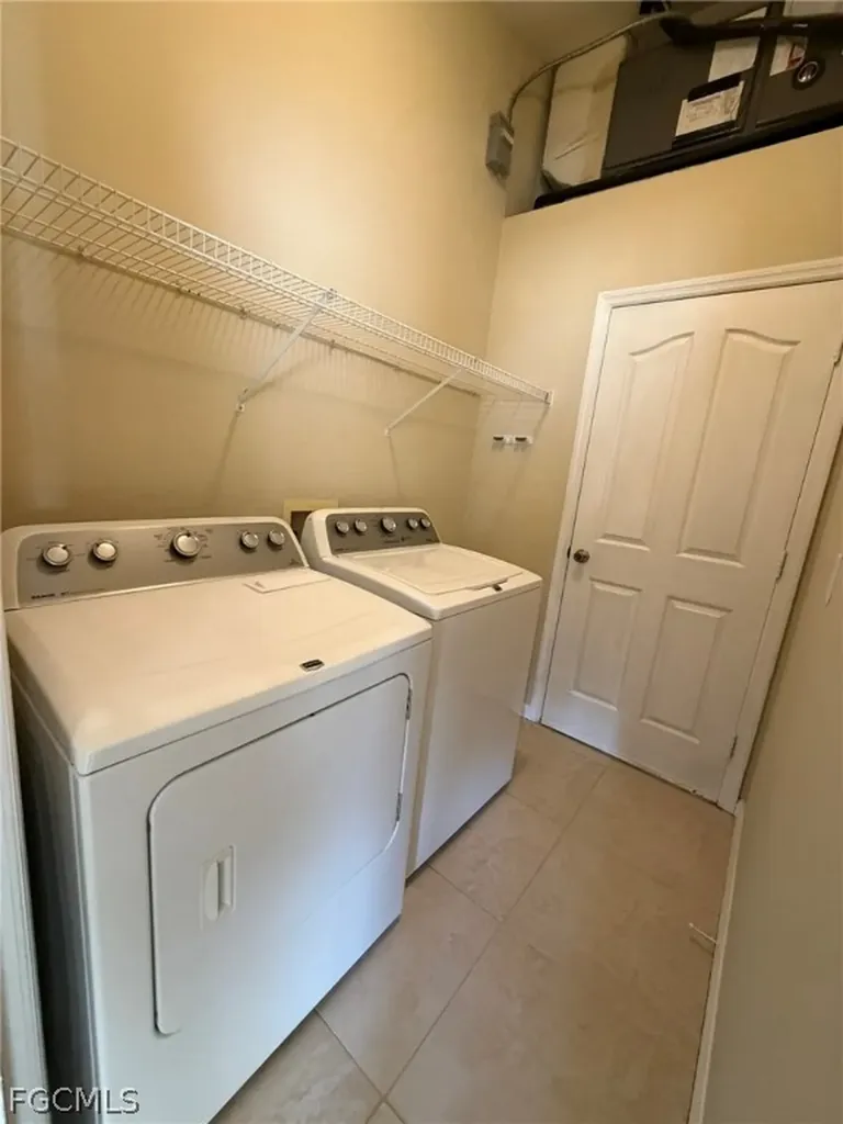 414 SE 7th Street Cape Coral FL 33990