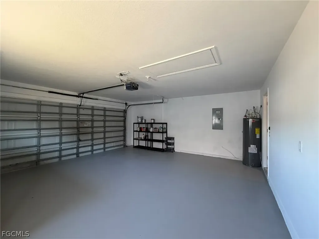 414 SE 7th Street Cape Coral FL 33990
